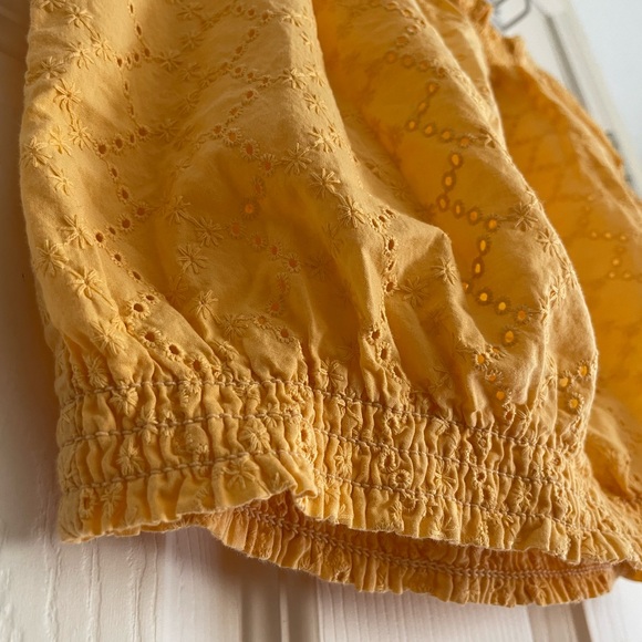 Yellow summer tops - women’s size 4 - Picture 2 of 4